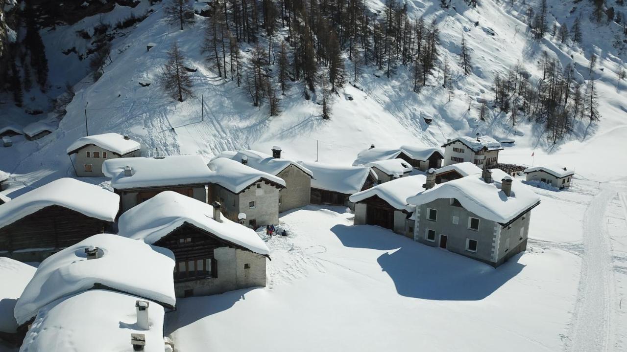 Hotel Ristorante Lagrev Maloja Exterior photo